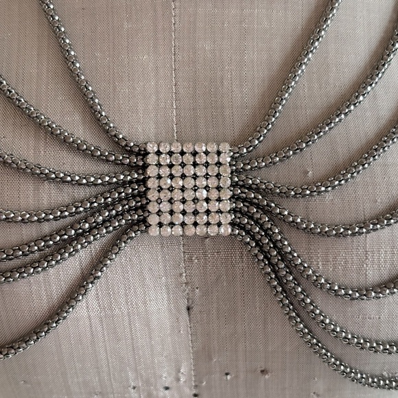 Dark Silver Tone Mesh Layered Swag Chest Chain Statement‎ Necklace with Crystal - Picture 8 of 10
